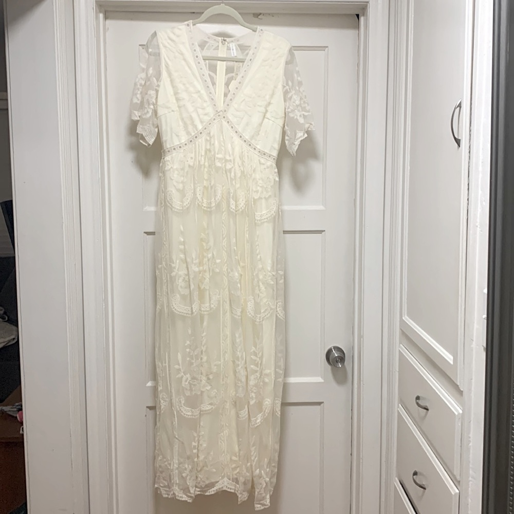 Lace ivory dress- maternity
